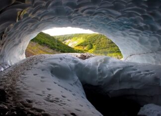 Ile się idzie z Jaskini Niedźwiedziej na Śnieżnik? Ile się idzie z Jaskini Niedźwiedziej na Śnieżnik?