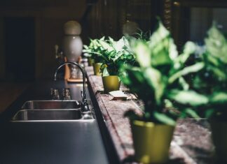 Czy można pić wodę z kranu w Dubaju? Czy można pić wodę z kranu w Dubaju?