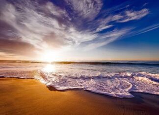 Ile trzeba się odsunąć od linii wysokiego napięcia? Ile trzeba się odsunąć od linii wysokiego napięcia?