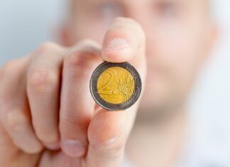 Gdzie najlepiej wymienić złotówki na korony czeskie? Gdzie najlepiej wymienić złotówki na korony czeskie?