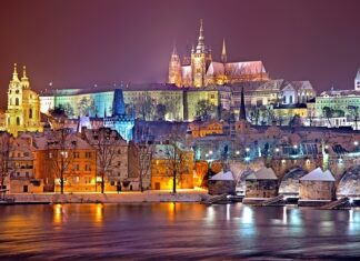 Co potrzebne na wyjazd do Pragi?