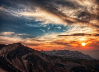 O której godzinie iść na Giewont? O której godzinie iść na Giewont?