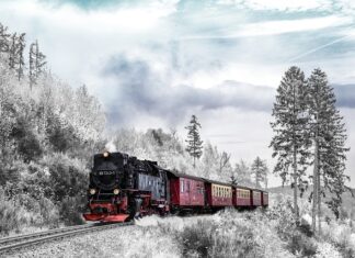 Ile jedzie pociąg do Pragi? Ile jedzie pociąg do Pragi?